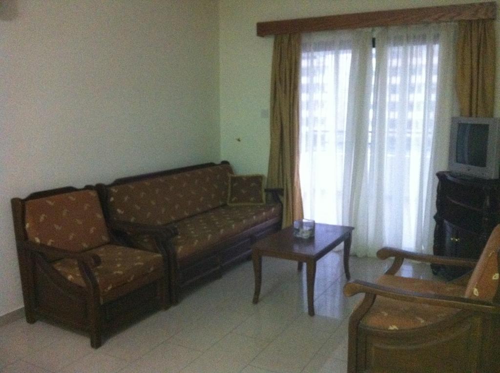 Zakos Court Apartments Larnaca Zewnętrze zdjęcie
